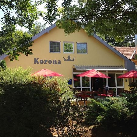 Korona Szallo Hotel Nagykanizsa Buitenkant foto
