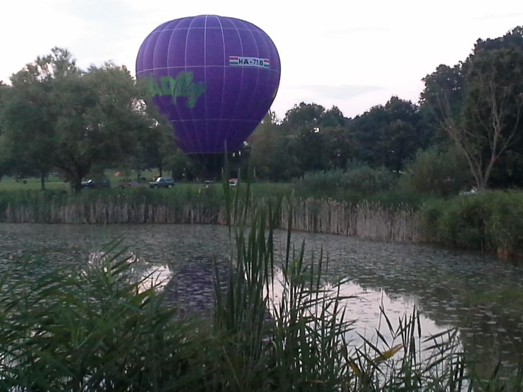 Korona Szallo Hotel Nagykanizsa Buitenkant foto