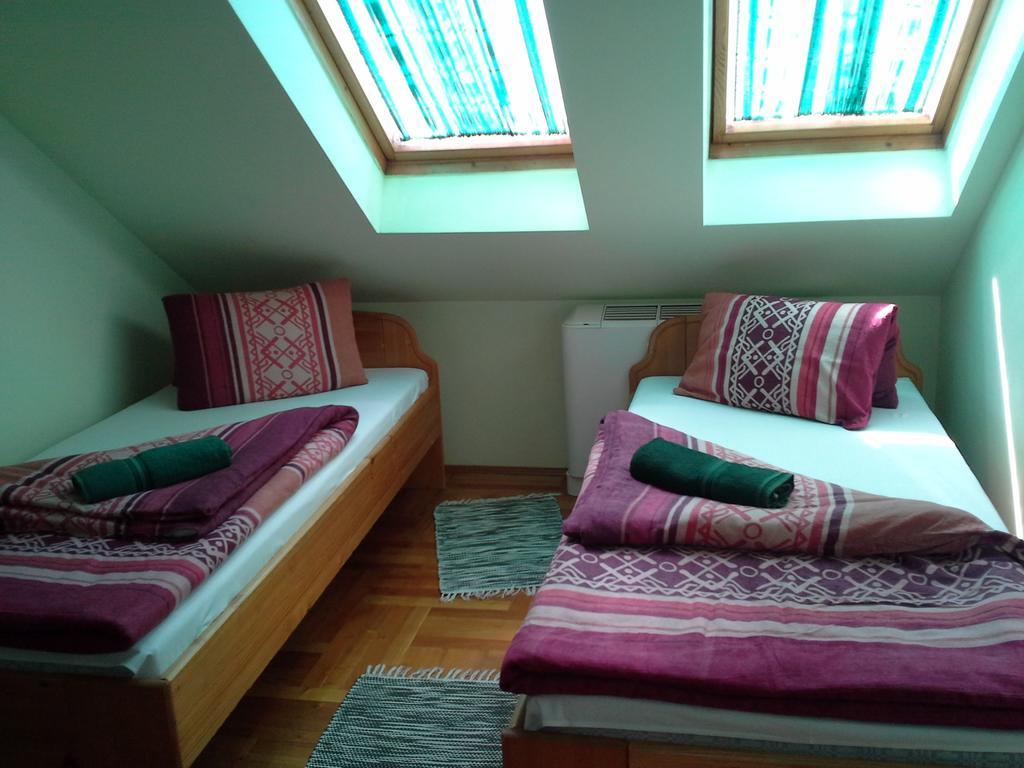 Korona Szallo Hotel Nagykanizsa Buitenkant foto