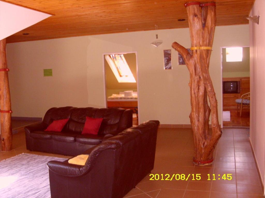 Korona Szallo Hotel Nagykanizsa Buitenkant foto