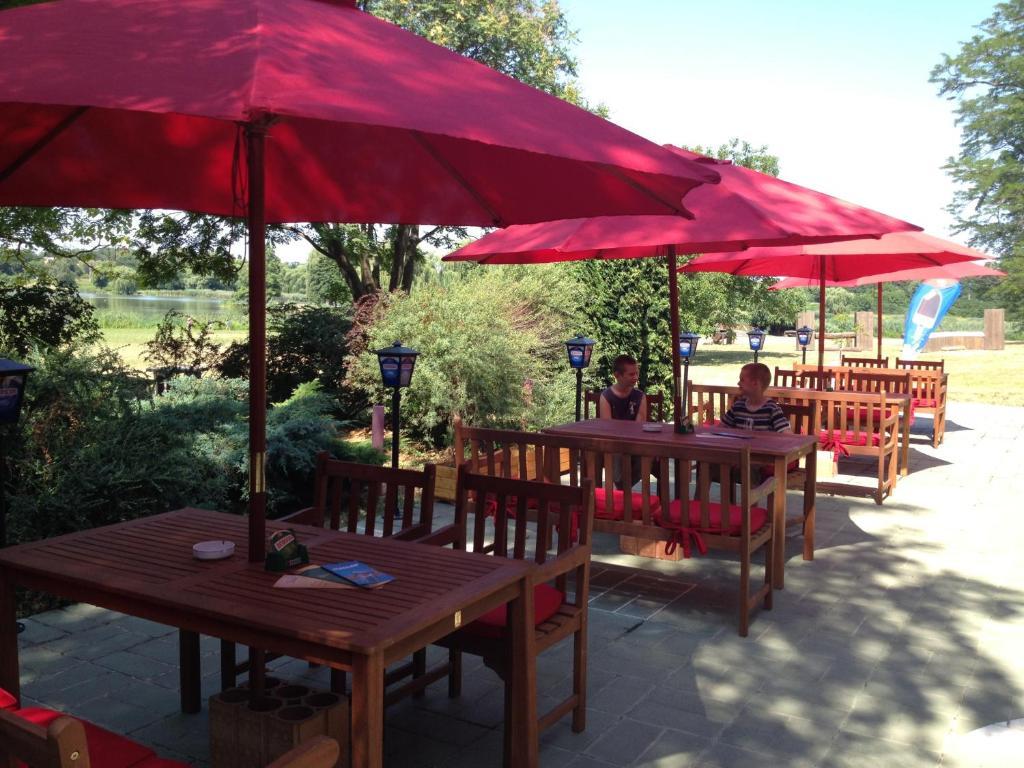 Korona Szallo Hotel Nagykanizsa Buitenkant foto